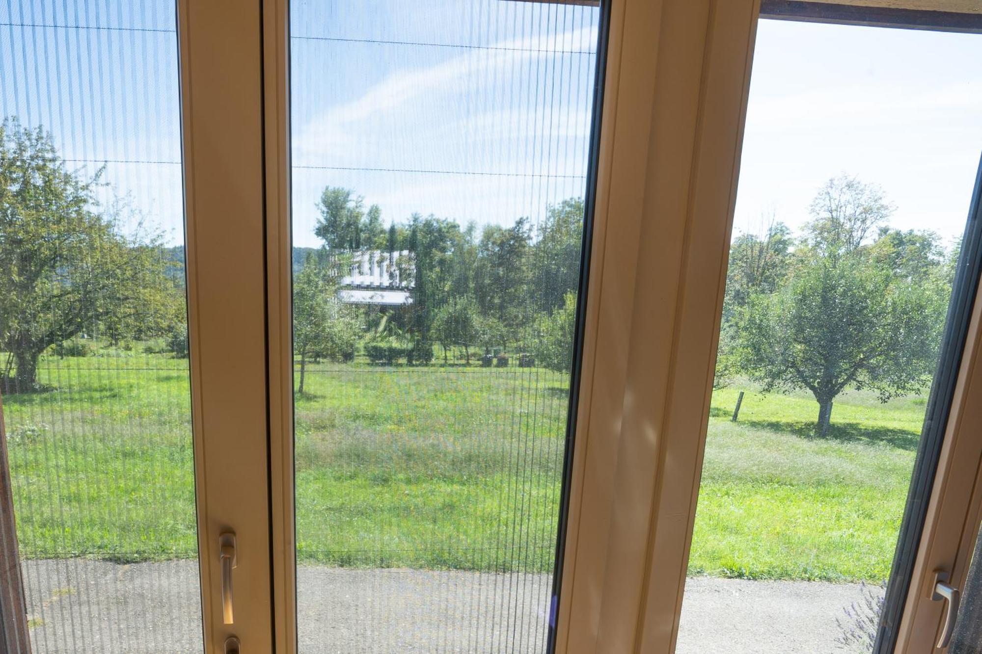 Tiny House Chez Claudine - Relaxen, Workspace, Naehe Thermen, Netflix, Free Parking & Wifi Brugg  Exterior photo